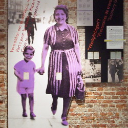 ingekleurde zwart wit foto op dibond